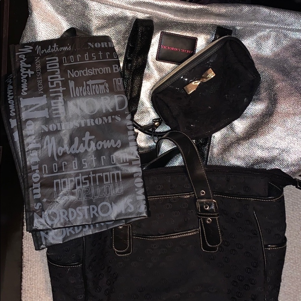 Duffle bag bundle of 4!